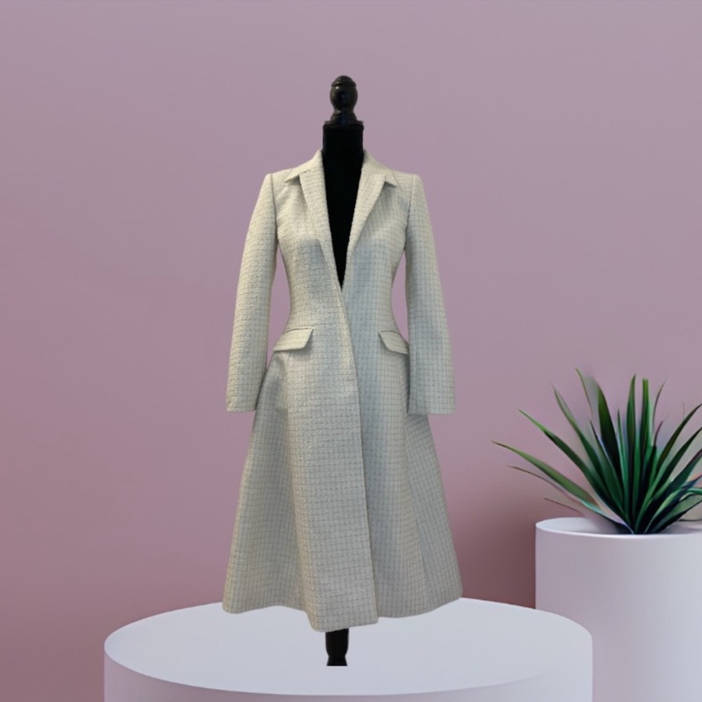 FITTED WOVEN COAT
